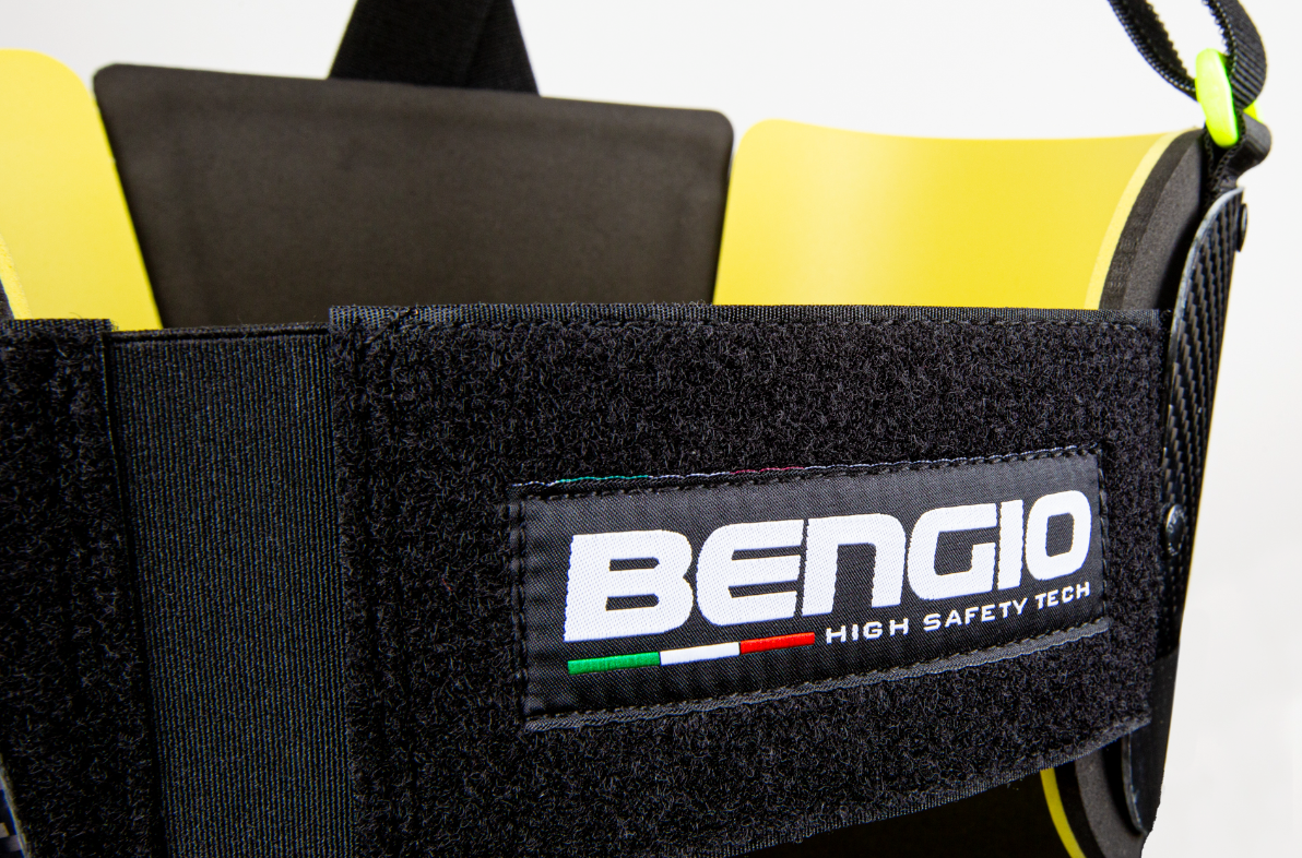 Bengio Carbon Rib Protector